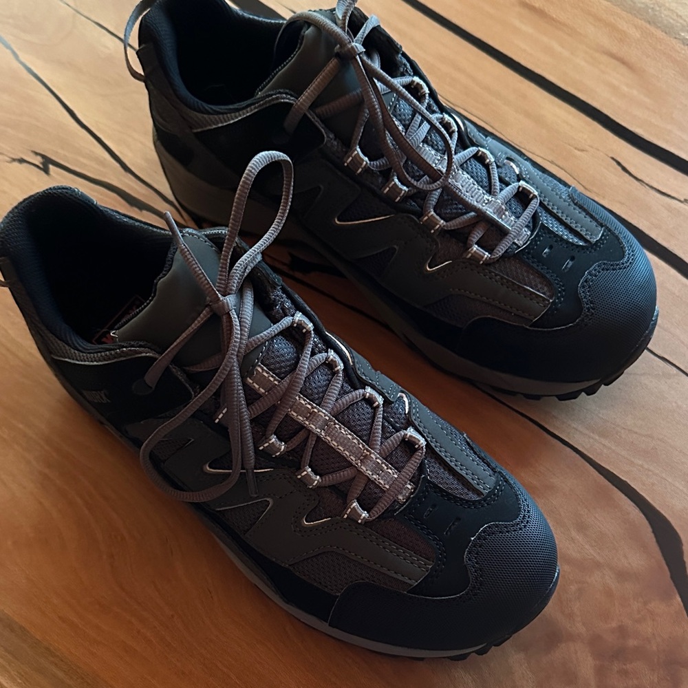 Worx by Red Wing Shoes Black and Gray Athletic Sneakers size 101/2 men’s